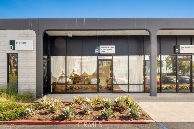 MLS #OC25262913 img 0