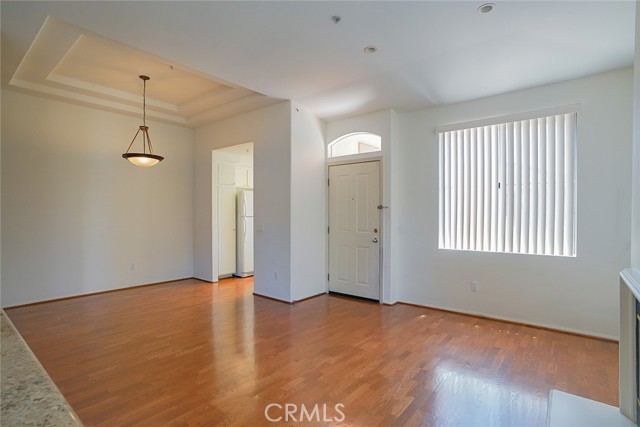 MLS #OC25262914 image #3