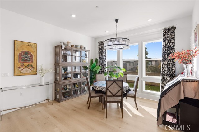 MLS #OC25262918 image #22