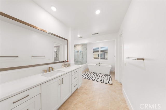 MLS #OC25262918 image #31