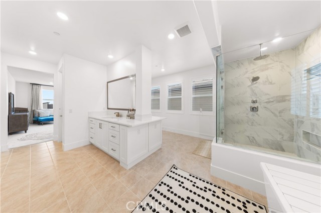 MLS #OC25262918 image #34