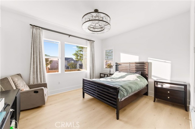 MLS #OC25262918 image #37