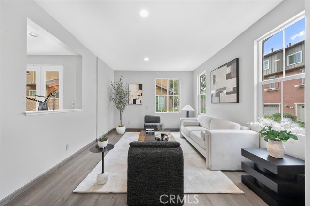 MLS #OC25262952 image #4