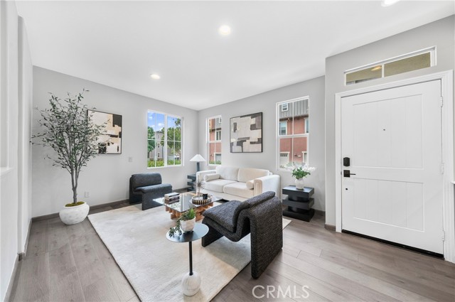 MLS #OC25262952 image #5