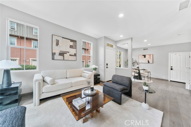 MLS #OC25262952 image #6