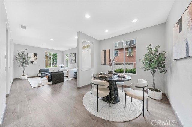 MLS #OC25262952 image #9