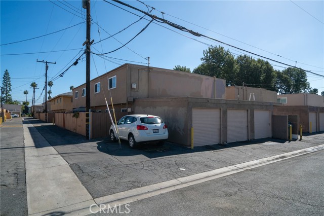 MLS #OC25262957 image #4