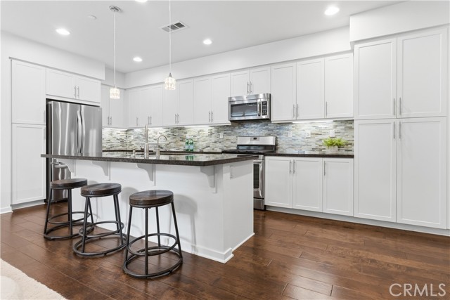 MLS #OC25262968 image #4