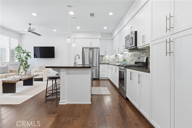 MLS #OC25262968 image #5