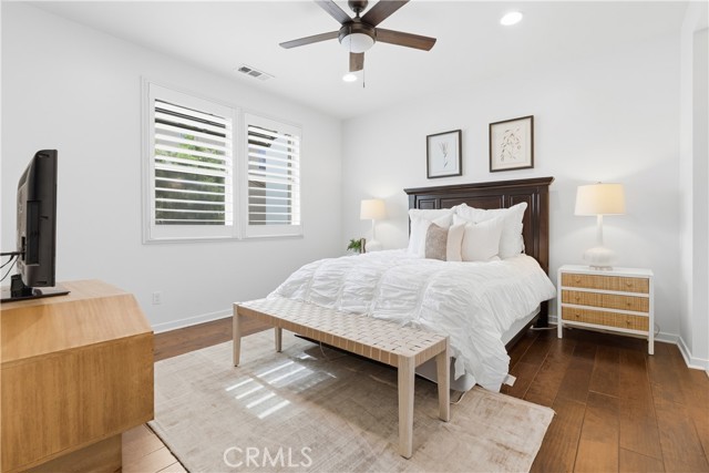 MLS #OC25262968 image #9