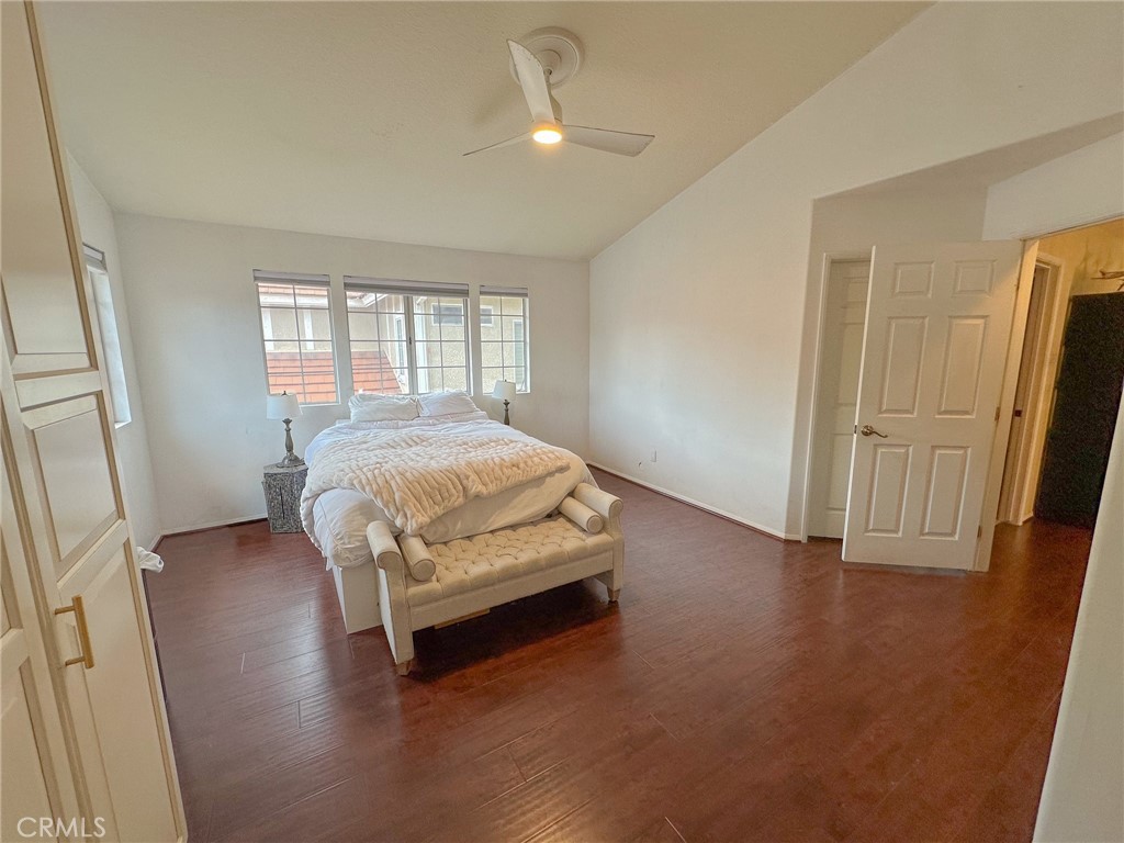 MLS #OC25262987 image #16