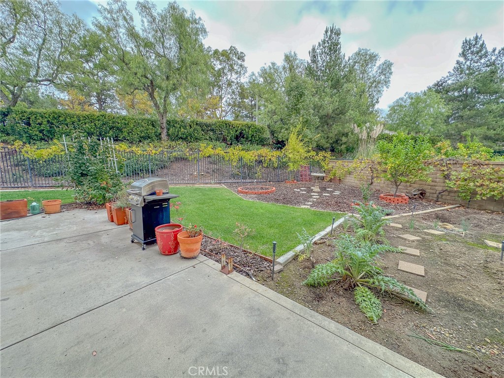 MLS #OC25262987 image #28