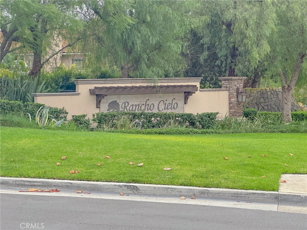 MLS #OC25262987 image #41