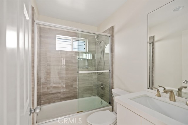 MLS #OC25262988 image #5