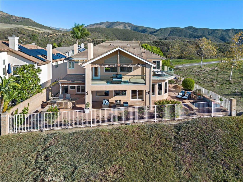 MLS #OC25262992 image #4