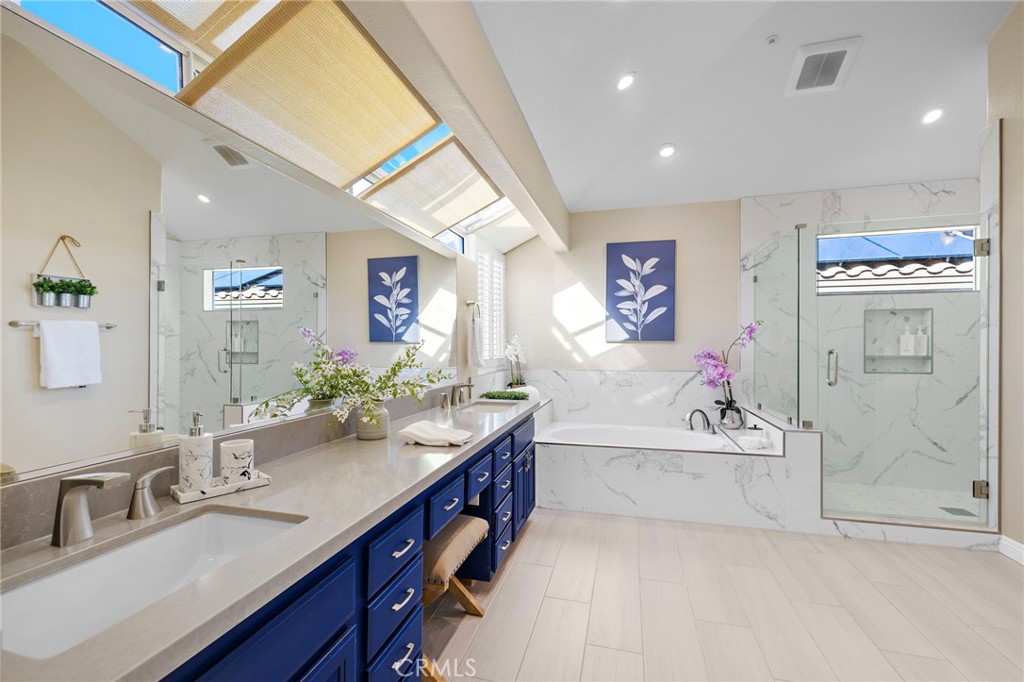 MLS #OC25262992 image #40