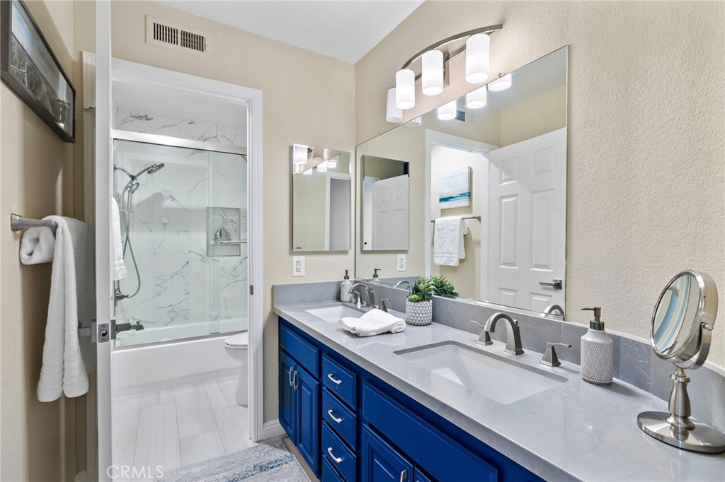 MLS #OC25262992 image #46