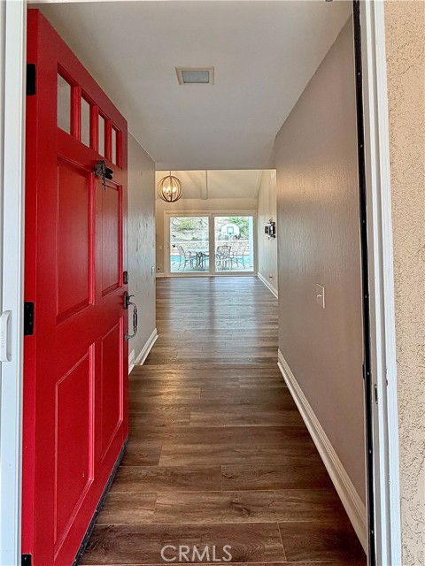 MLS #OC25263003 image #1