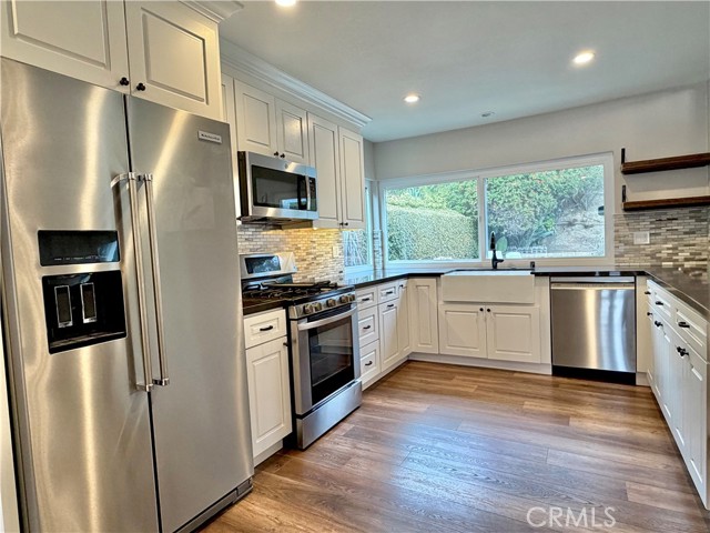 MLS #OC25263003 image #5