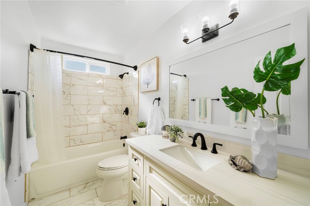 MLS #OC25263005 image #30