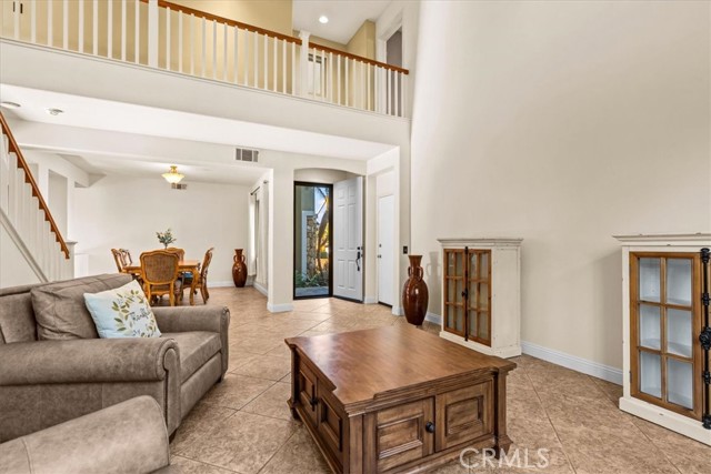 MLS #OC25263070 image #4