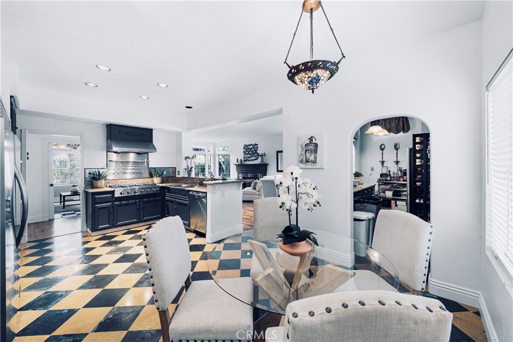 MLS #OC25263106 image #11