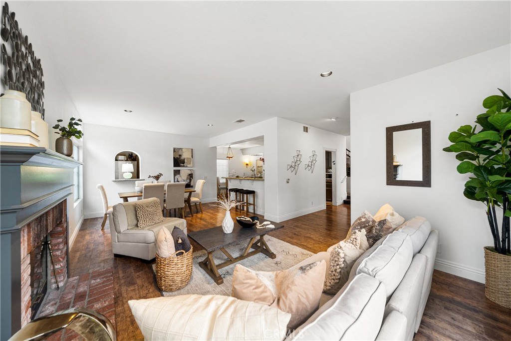 MLS #OC25263106 image #12