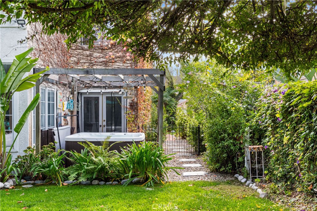 MLS #OC25263106 image #30