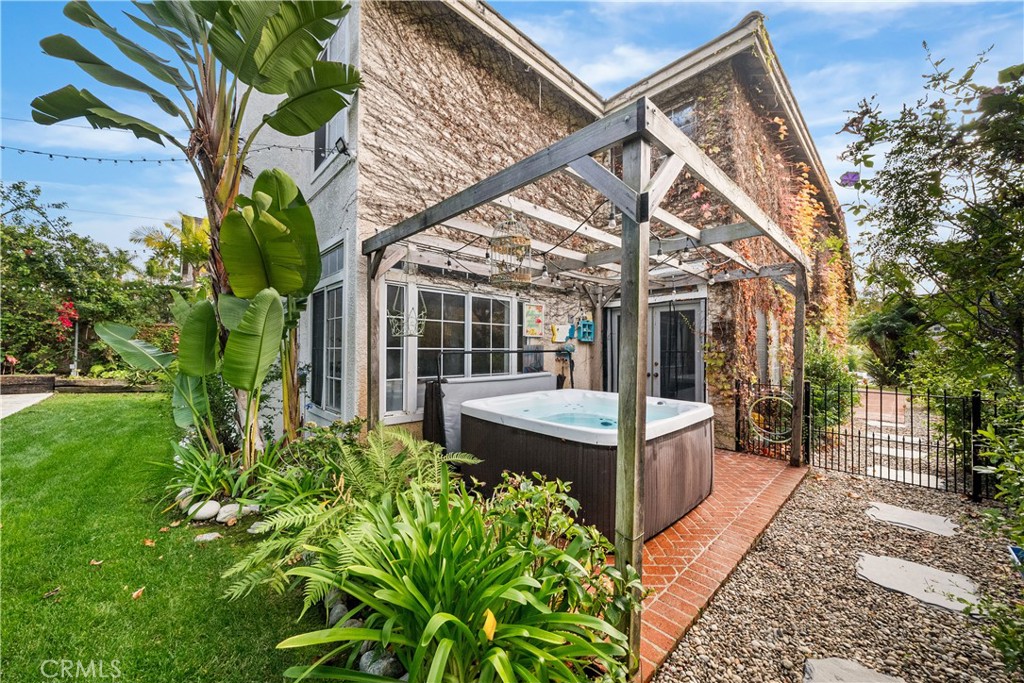 MLS #OC25263106 image #31