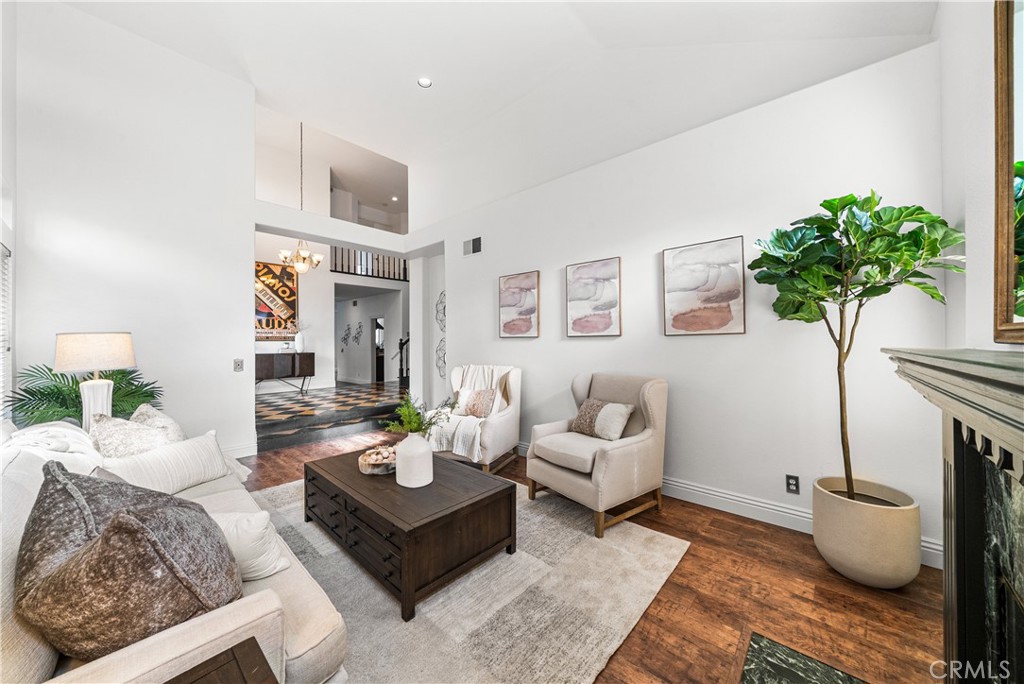 MLS #OC25263106 image #5