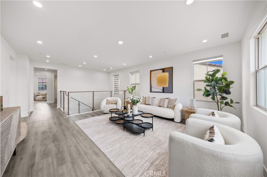 MLS #OC25156044 image #10