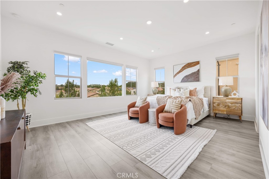 MLS #OC25156044 image #12