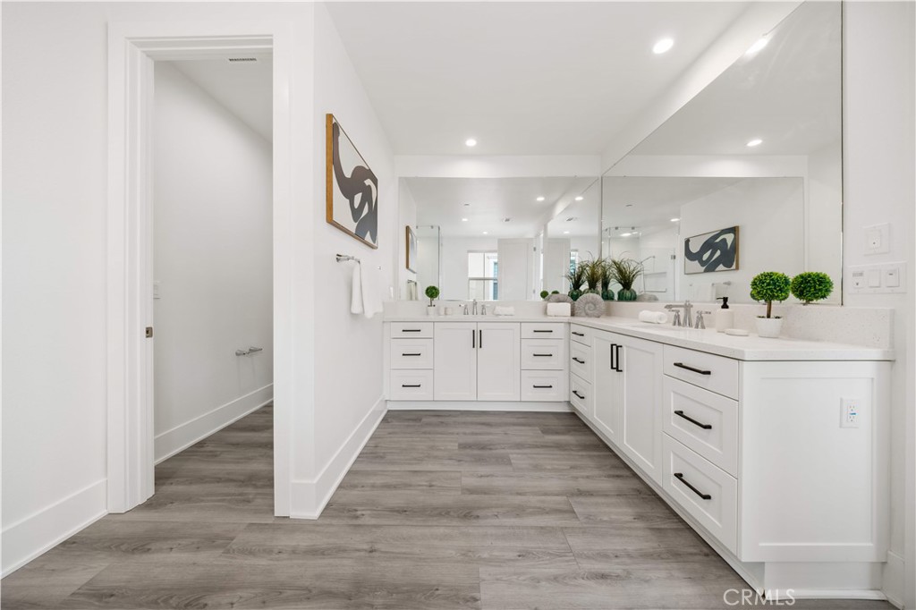 MLS #OC25156044 image #16