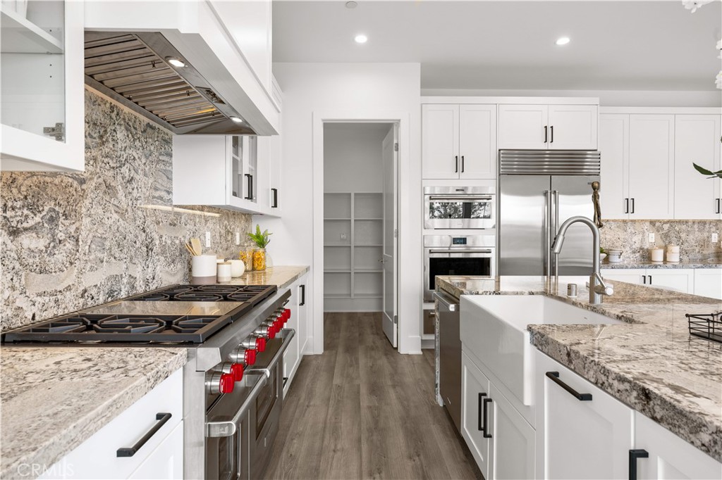 MLS #OC25156044 image #5