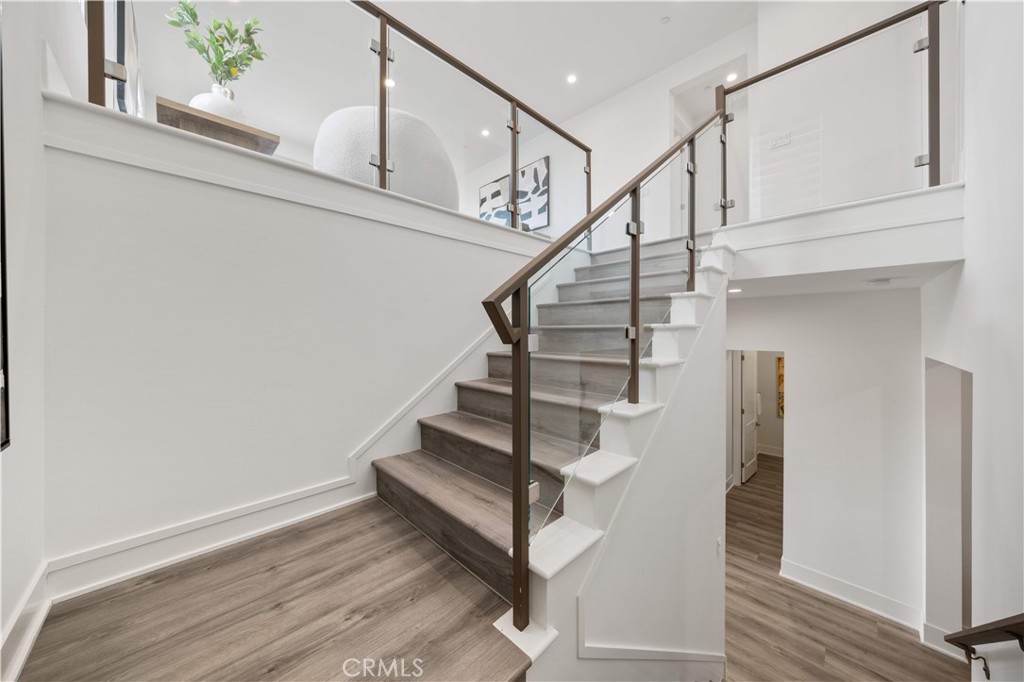 MLS #OC25156044 image #9