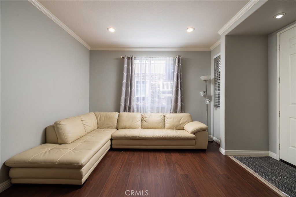 MLS #OC25263120 image #12