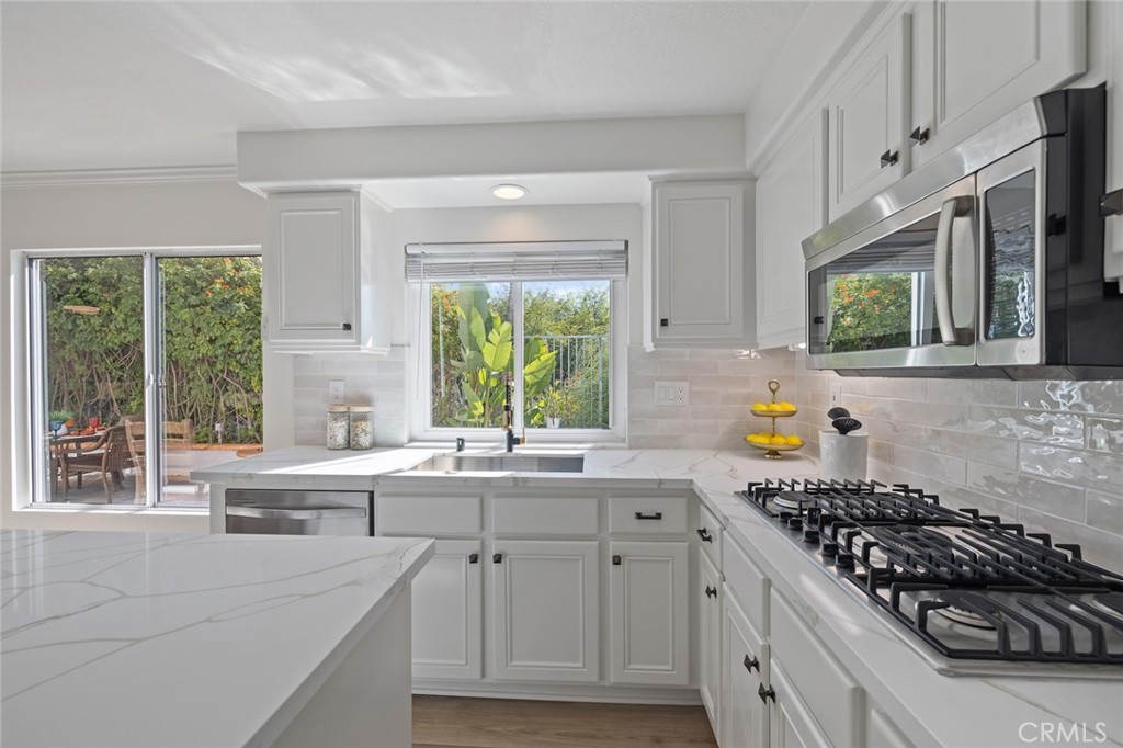 MLS #OC25263121 image #11