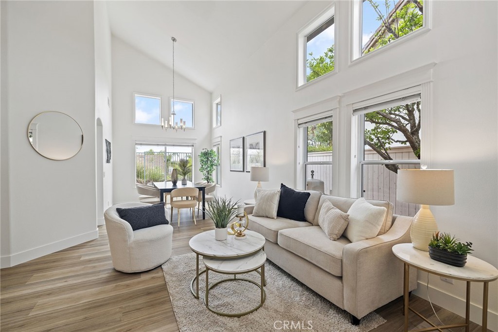 MLS #OC25263121 image #4