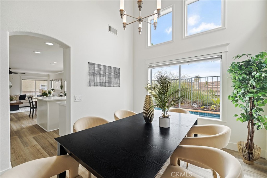 MLS #OC25263121 image #6