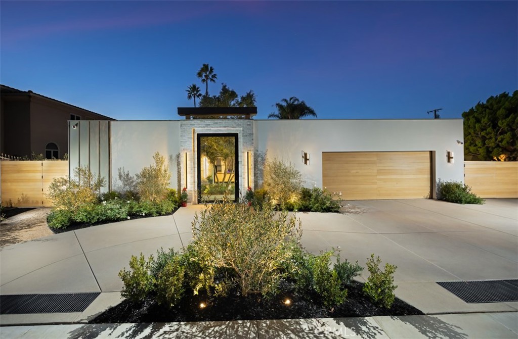 MLS #OC25263131 image #0