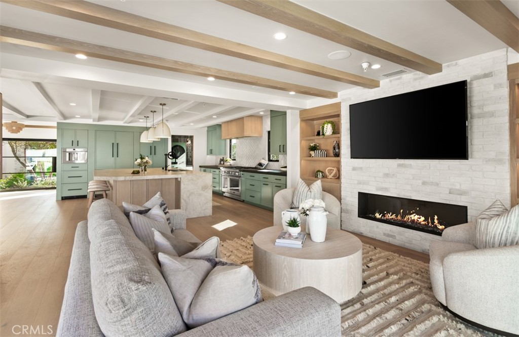 MLS #OC25263131 image #19