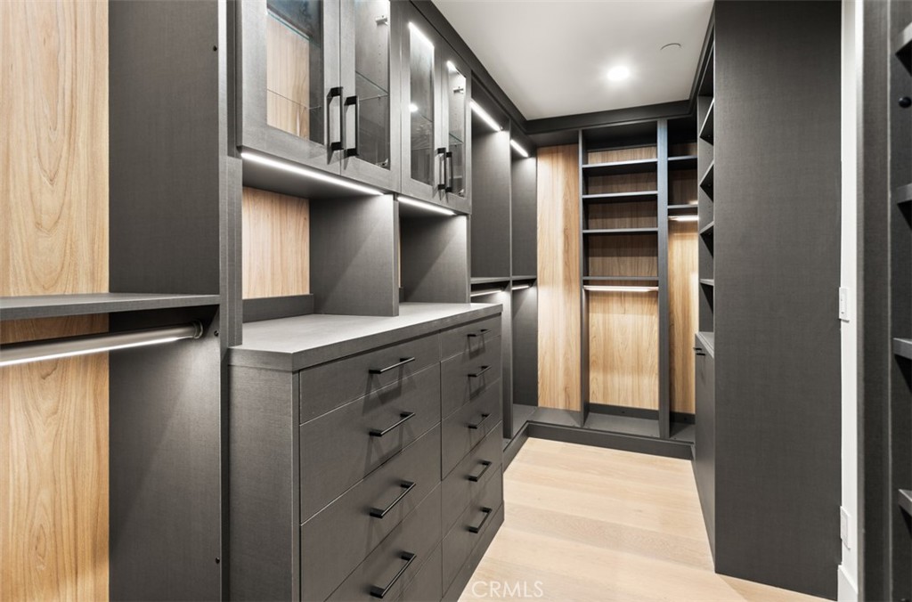 MLS #OC25263131 image #34