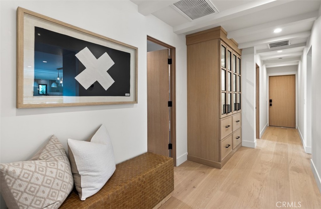 MLS #OC25263131 image #38