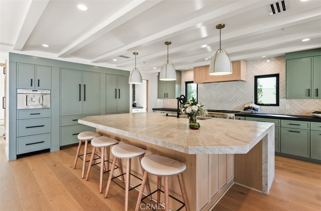 MLS #OC25263131 image #8