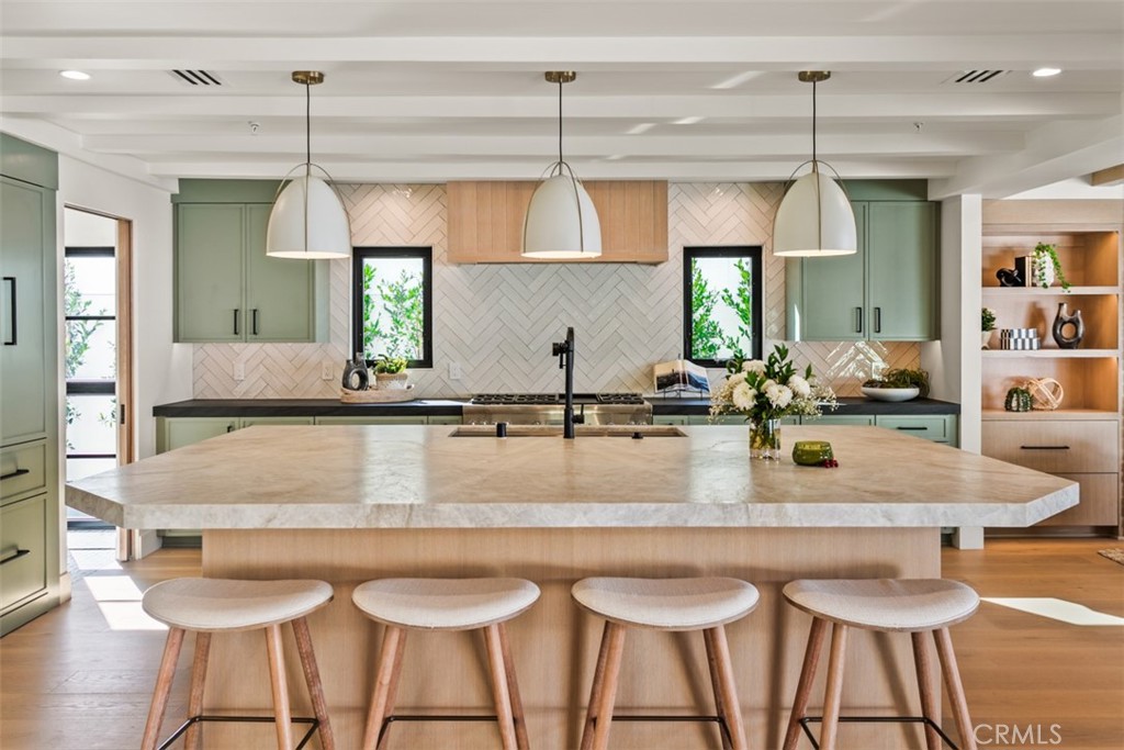 MLS #OC25263131 image #9