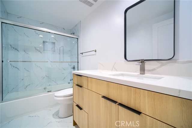 MLS #OC25263160 image #15