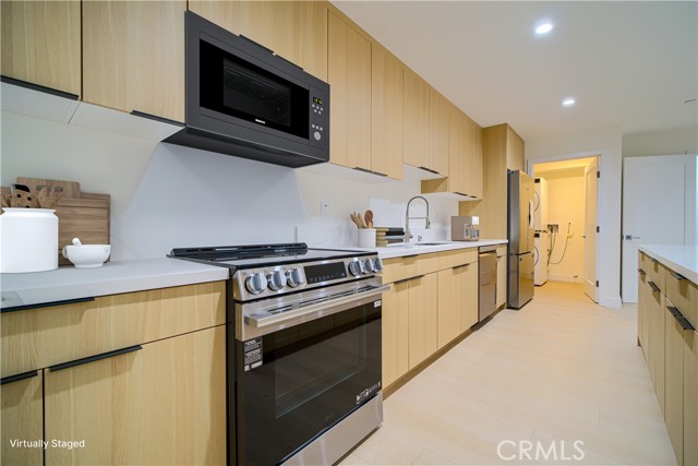 MLS #OC25263160 image #9