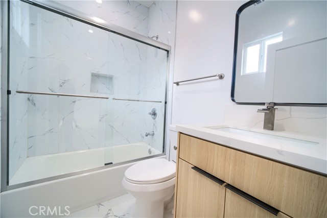 MLS #OC25263163 image #15