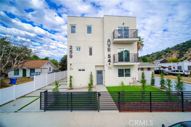 MLS #OC25263163 image #18