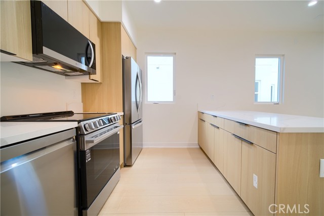 MLS #OC25263164 image #5